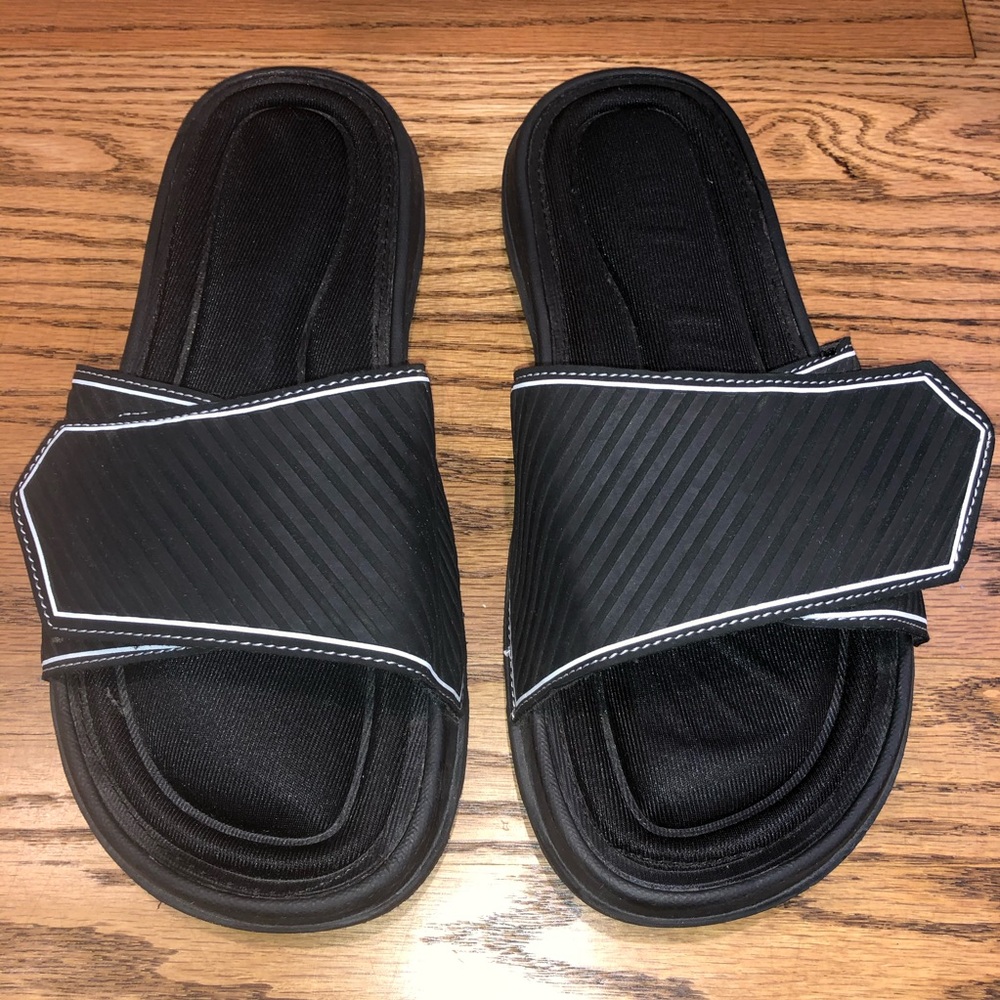 Slide Sandals - Picture 2 of 4